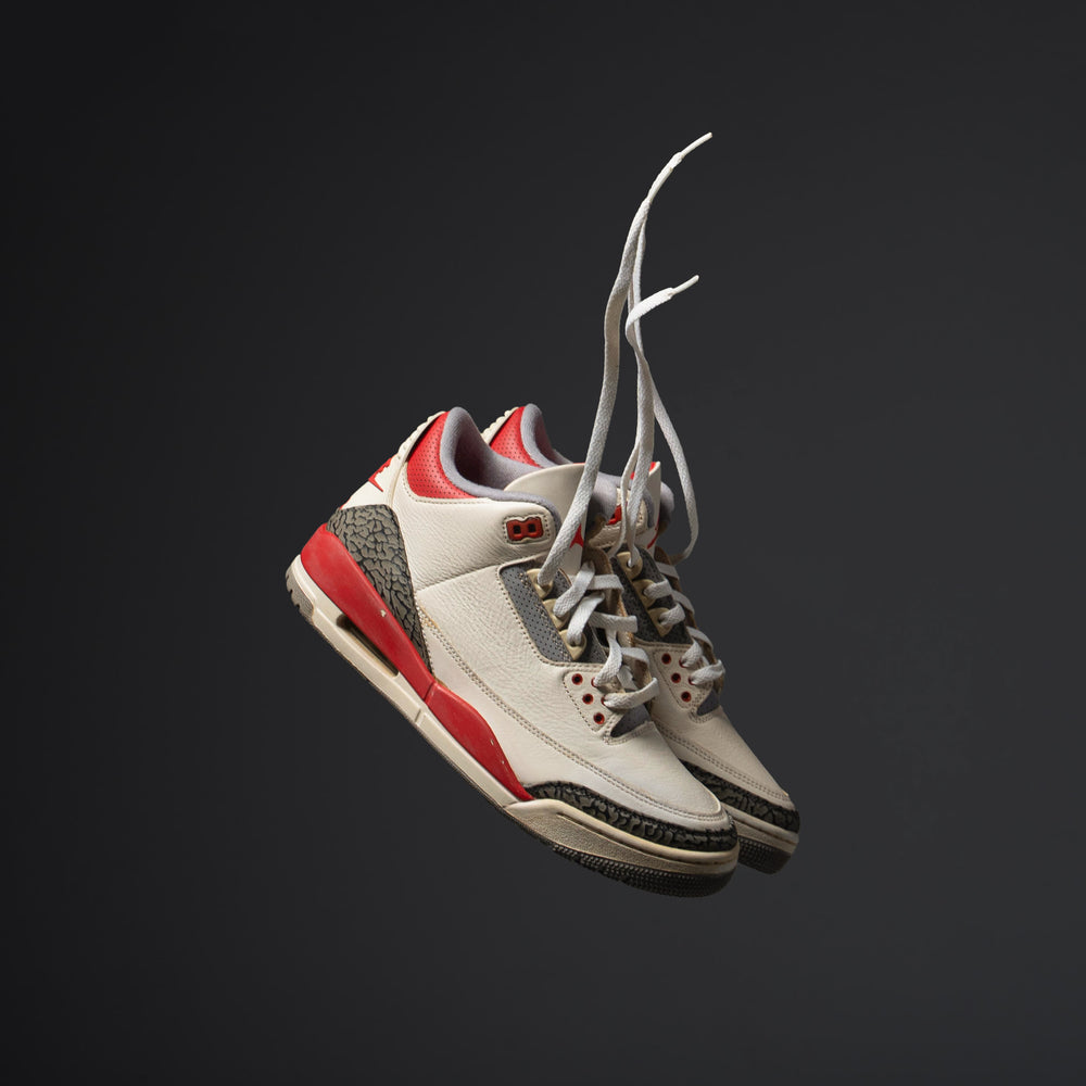 r.Air Jordan 3 Retro - FNDL AGED VIEW